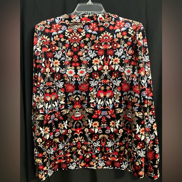 Loft long puffed sleeve super soft velvety printed top with banded bottom. - Picture 2 of 5